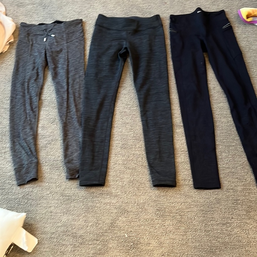 I’m selling a pack of three joggers from Athleta girl